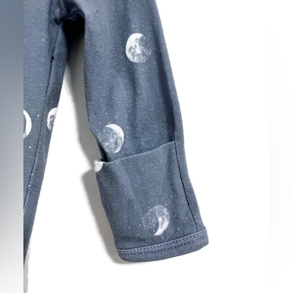 Aden + Anais knotted onesie with matching cap, unisex, size 0-3 months - Picture 10 of 11